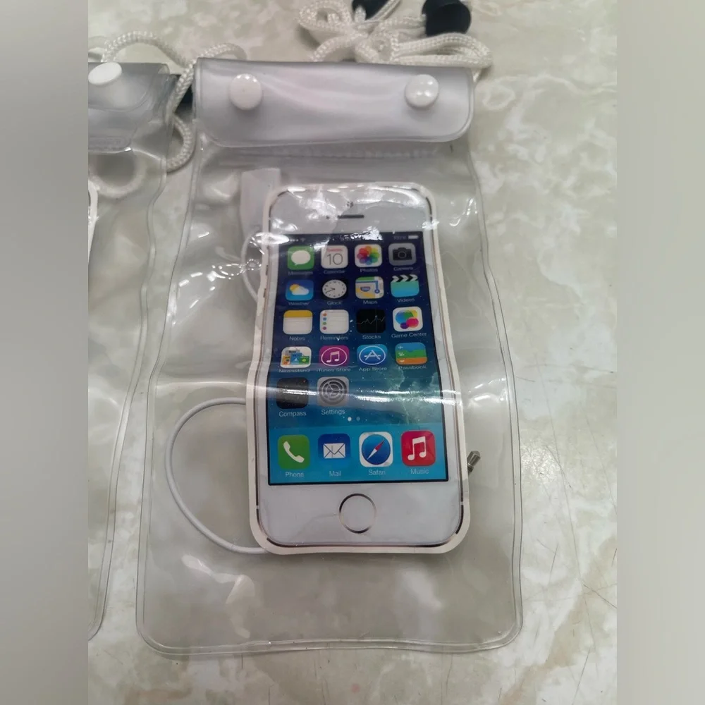 2 Dry Pro Water-Resistant Apple iPhone Case Waterproof Phone Pouch - Clear